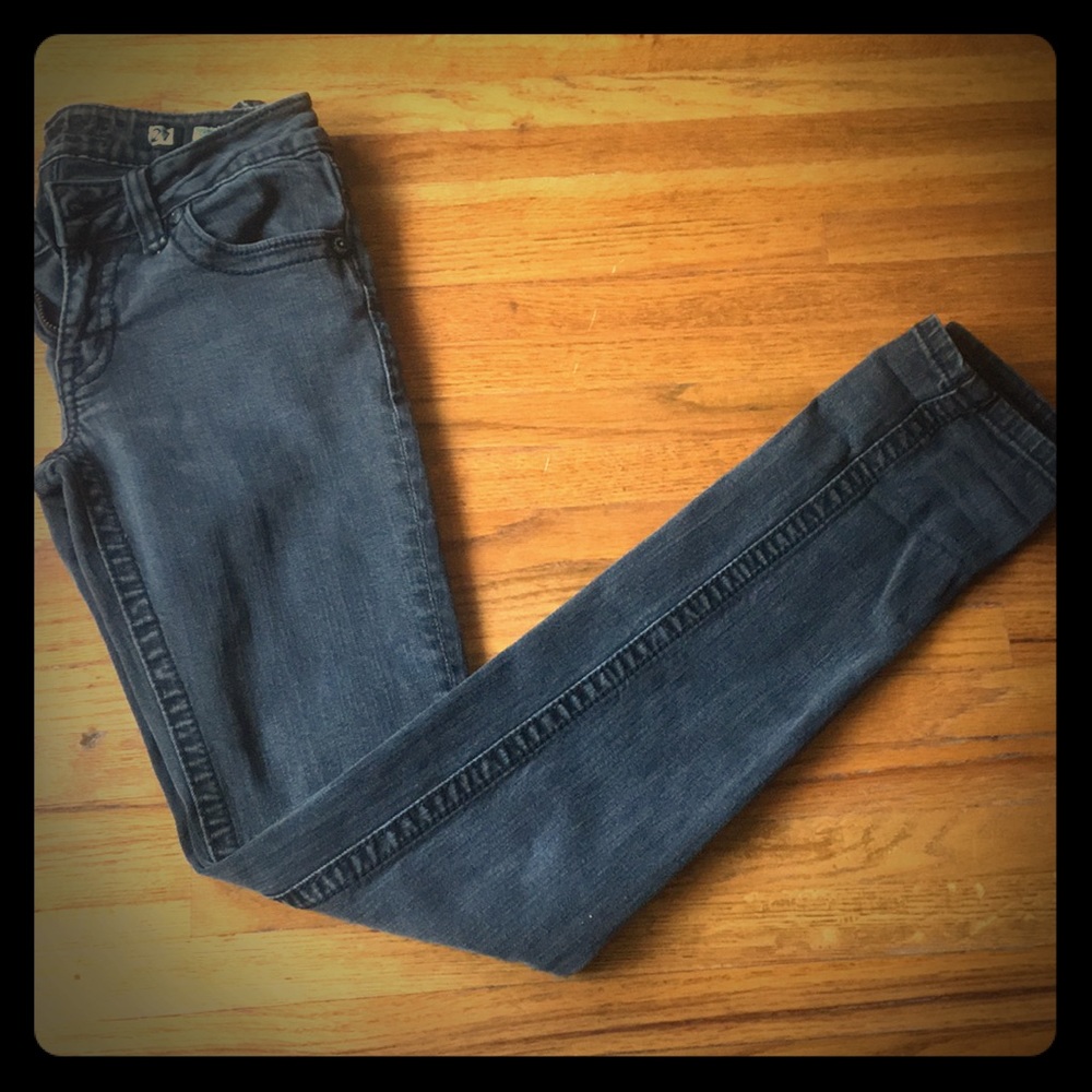 Miss Me Skinny Jeans (Griffith Park wash)